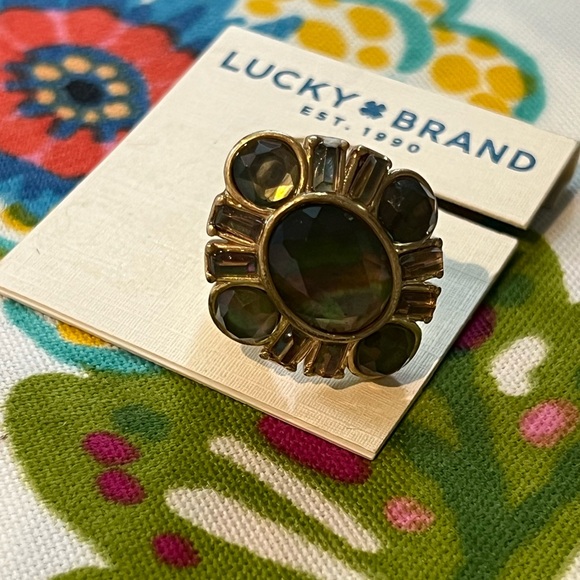 Lucky Brand Gold Ring with Iridescent Green Accents - Picture 3 of 8